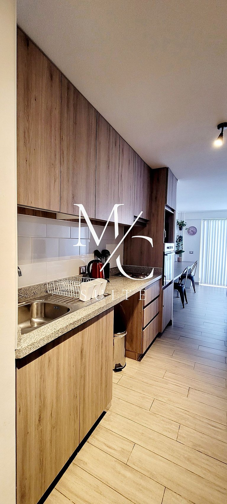 Apart Estudio central, Cowork Wifi y Streaming