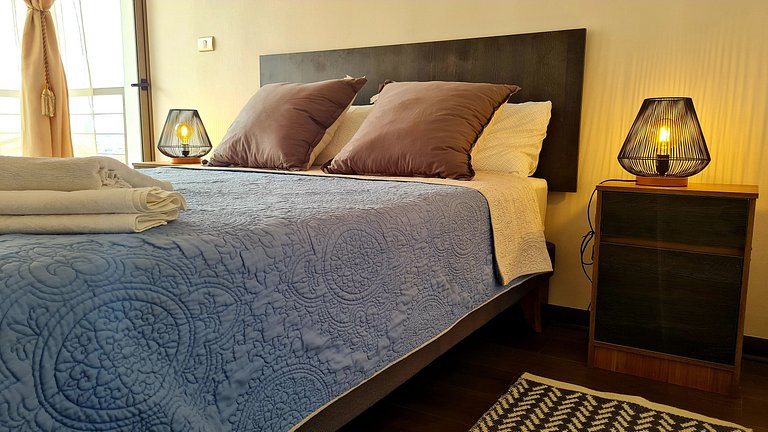 Amplio y moderno. Privacidad, wifi y streaming gratis. Parki