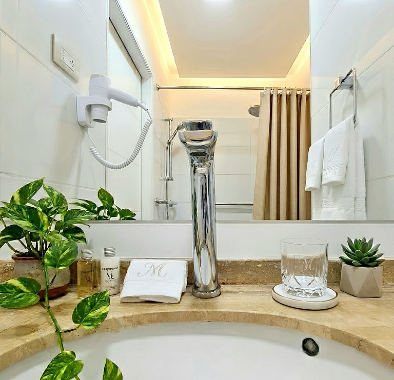 Vista al mar inolvidable. Wifi y Parking Gratis