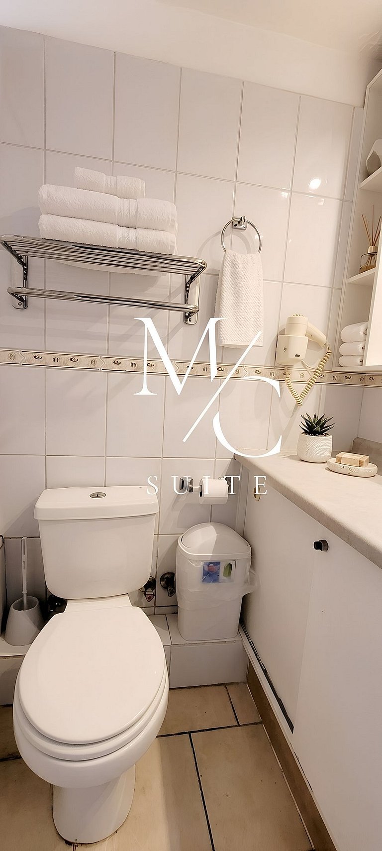 Full Amoblado, 5 personas y Parking. Sector sur.